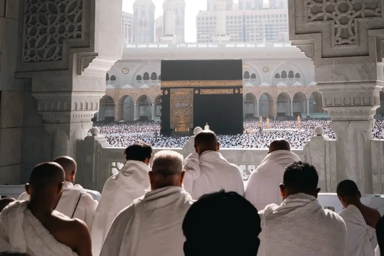 تأثير الحج على النفس والسلوك: لماذا يعود الحاج شخصًا مختلفًا؟